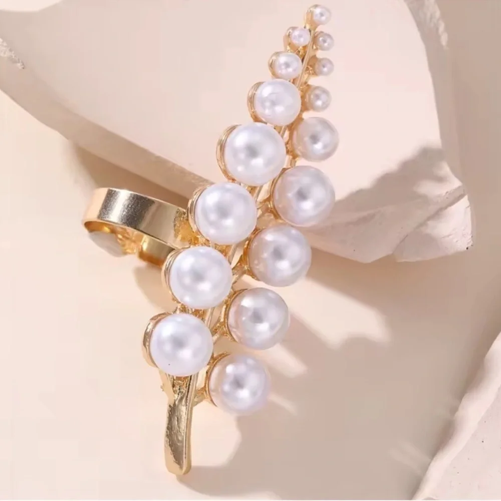 Pearl Gold Leaf Adjustable Ring
